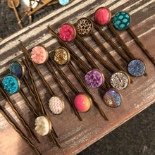 Load image into Gallery viewer, Assorted Druzy, Bobby Pins Haircare Olive Felix, Kate Tuesday 10 Bobby Pins 